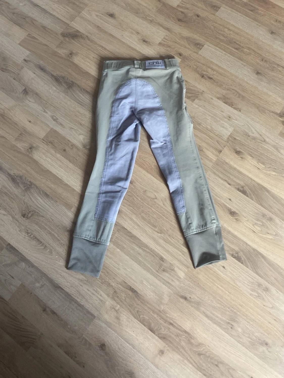 Beige ridbyxor med knäskoning - 5