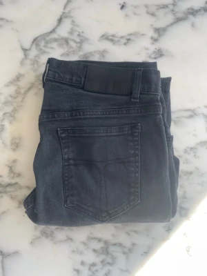 Tiger of Sweden Jeans - Tja! Säljer nu ett par Tiger of Sweden jeans då de ej passar mig längre! Priset kan diskuteras vid SNABB AFFÄR!