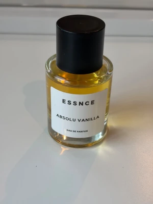 Essnce Absolu Vanilla  - Absolu Vanilla är en fantastisk vaniljdoft. Doftar exakt som vaniljsocker.💗🍦