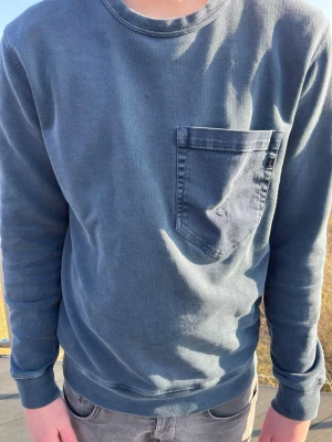 Dondup tröja - hej! Säljer min dondup tröja! Om några funderingar osv så skriv till mig så löser vi något!