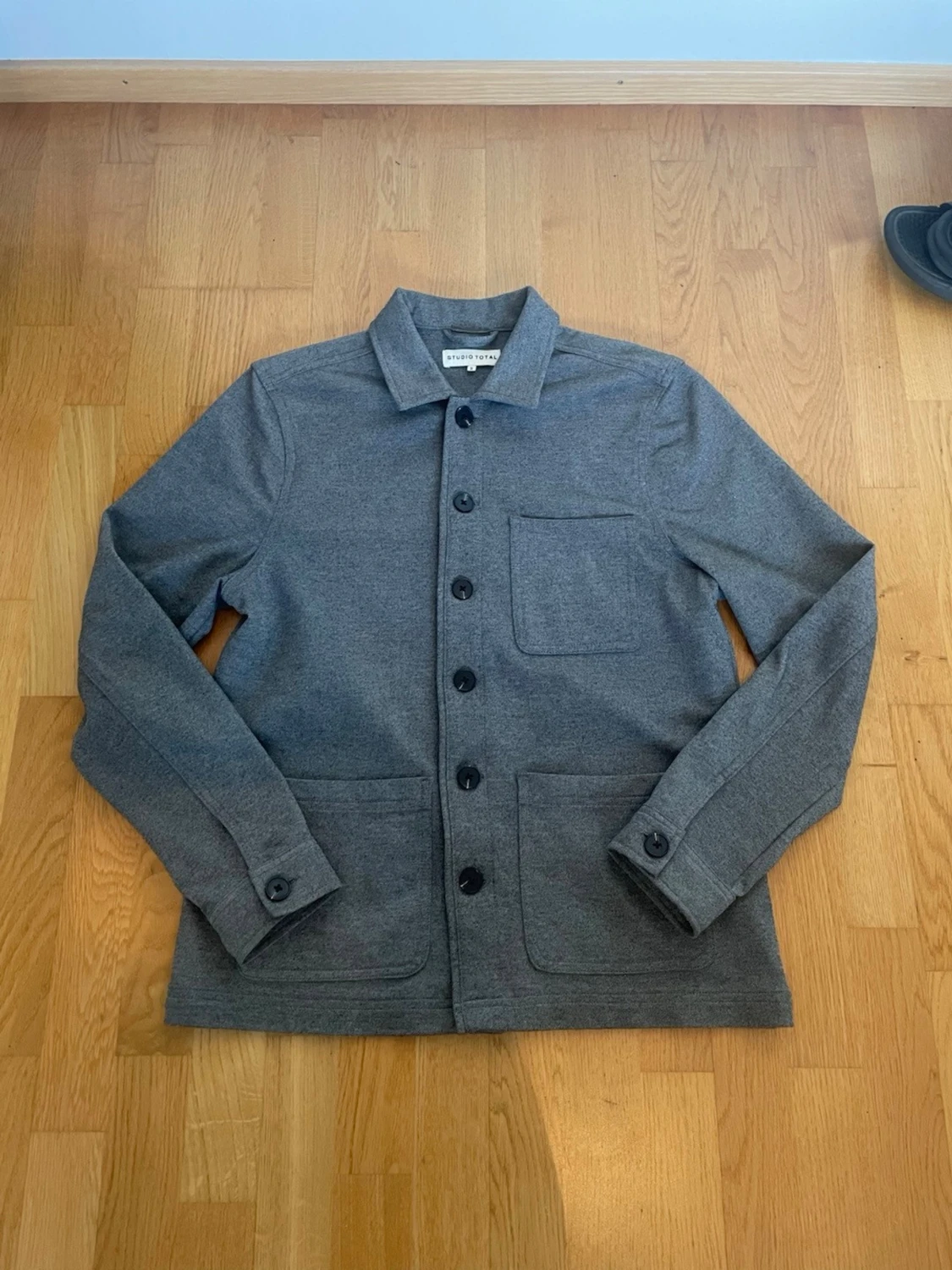 Grå overshirt