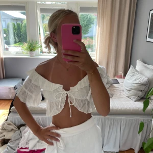 Sabo skirt topp - Säljer denna helt oanvända (med lappen kvar) toppen från Sabo skirt.☀️☺️