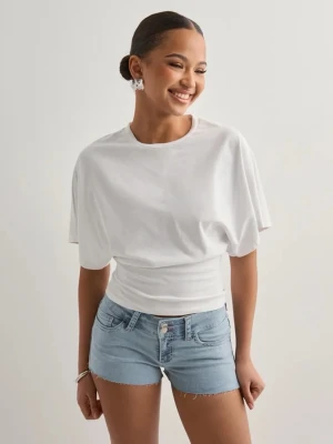 Shorts från Nelly - Shorts från Nelly som var för små för mig därav säljer jag dom