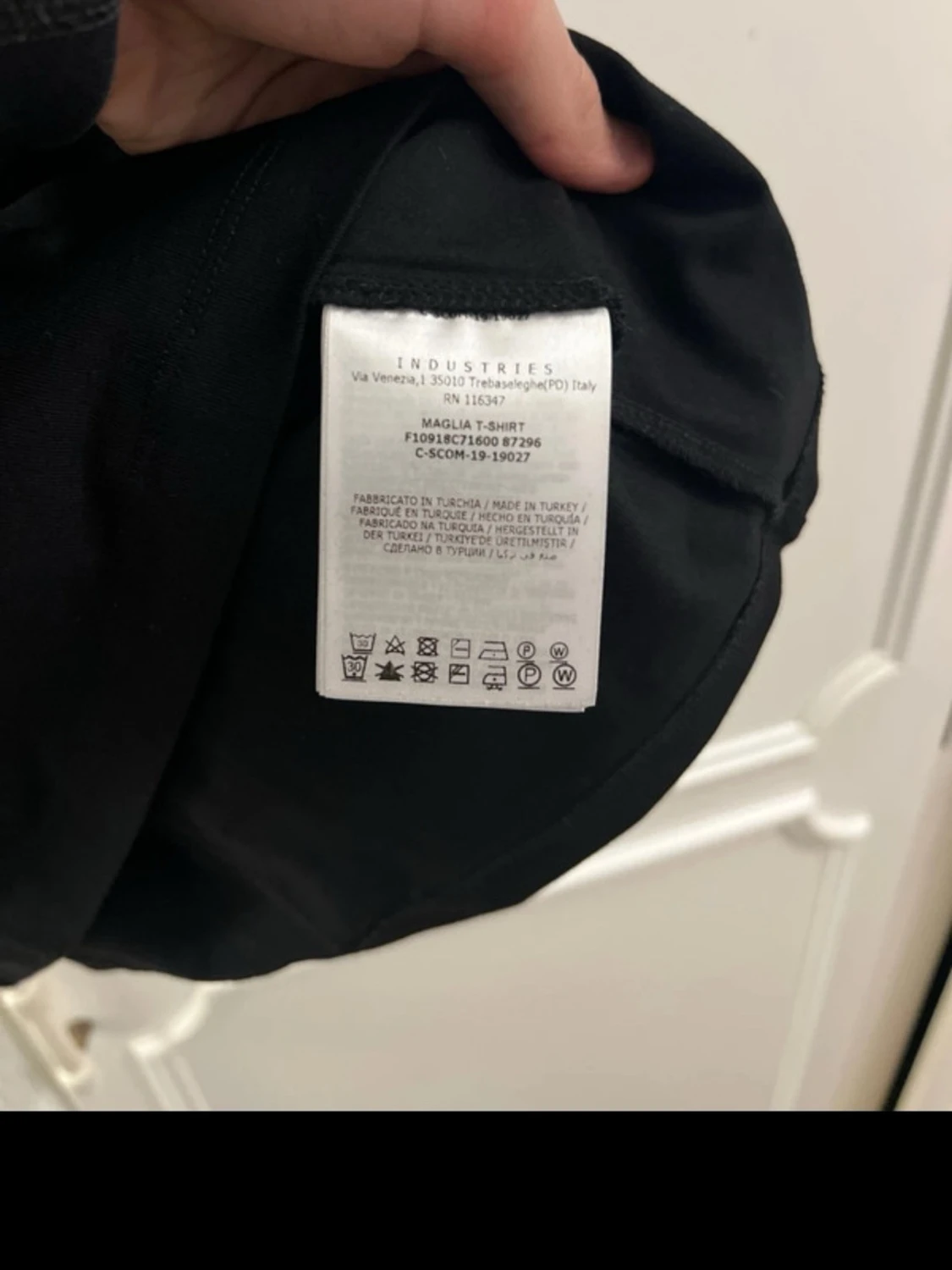 Svart Moncler t-shirt med rödvit kant - 3