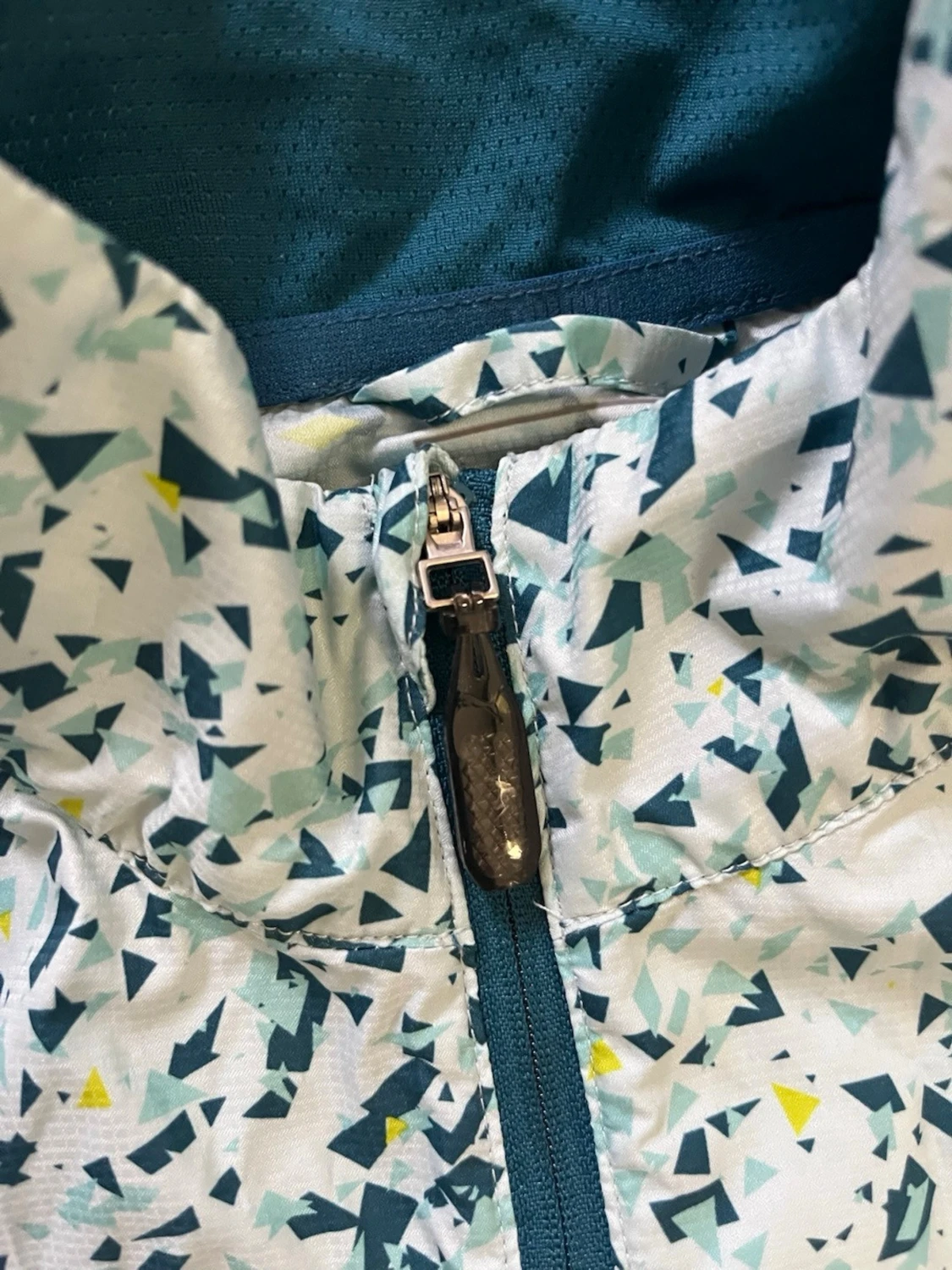 Mönstrad vindjacka från Puma - 2