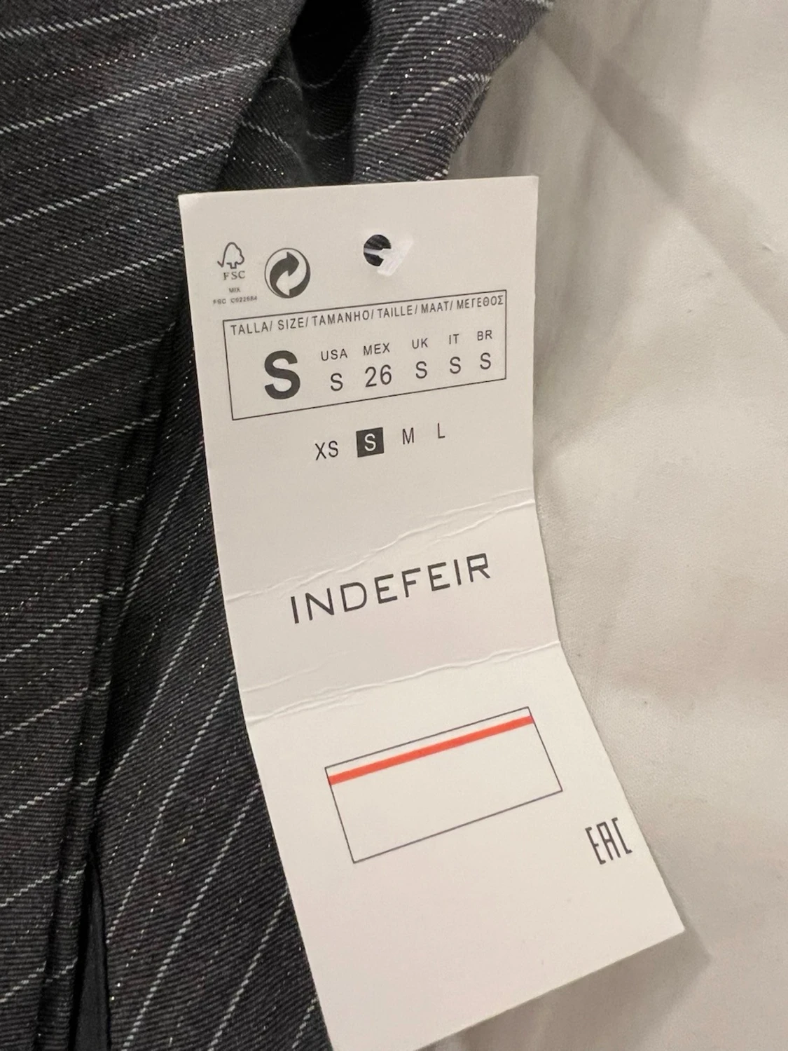 Grå randig offshoulder topp INDEFEIR - 1