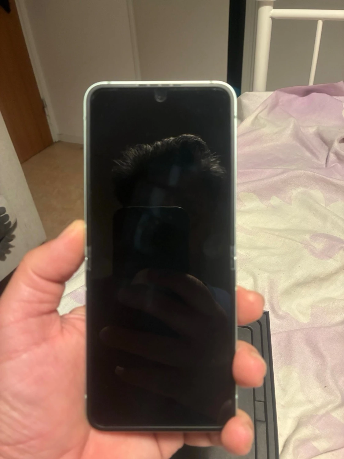 Samsung Galaxy Z Flip5 mintgrön - 1