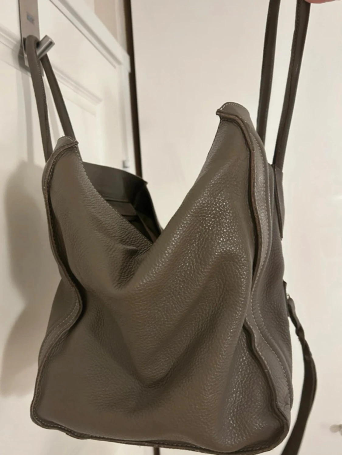 Grågrön handväska i skinn - 2