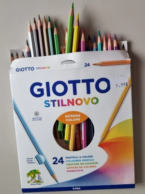 Giotto pennor  - 🖼✏️Det här är ett märke jag har provat och det är förmodligen det bästa företaget som tillverkar så här bra pennor.De àr mycket precisa och ritar bra!