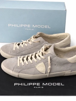 Philippe model  - Säljer nu dessa Philippe model skorna. Skorna är i strlk 45 och är typ helt nya. Skorna är använda endast 3 gånger och nypris är ca 3000kr. 