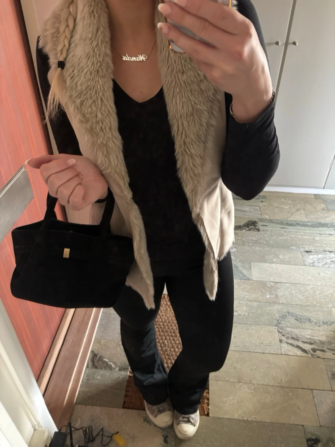 Beige pälsväst - 2