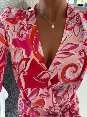Rosa klänning - Så snygg rosa klänning, gammal från Zara!! 🤍