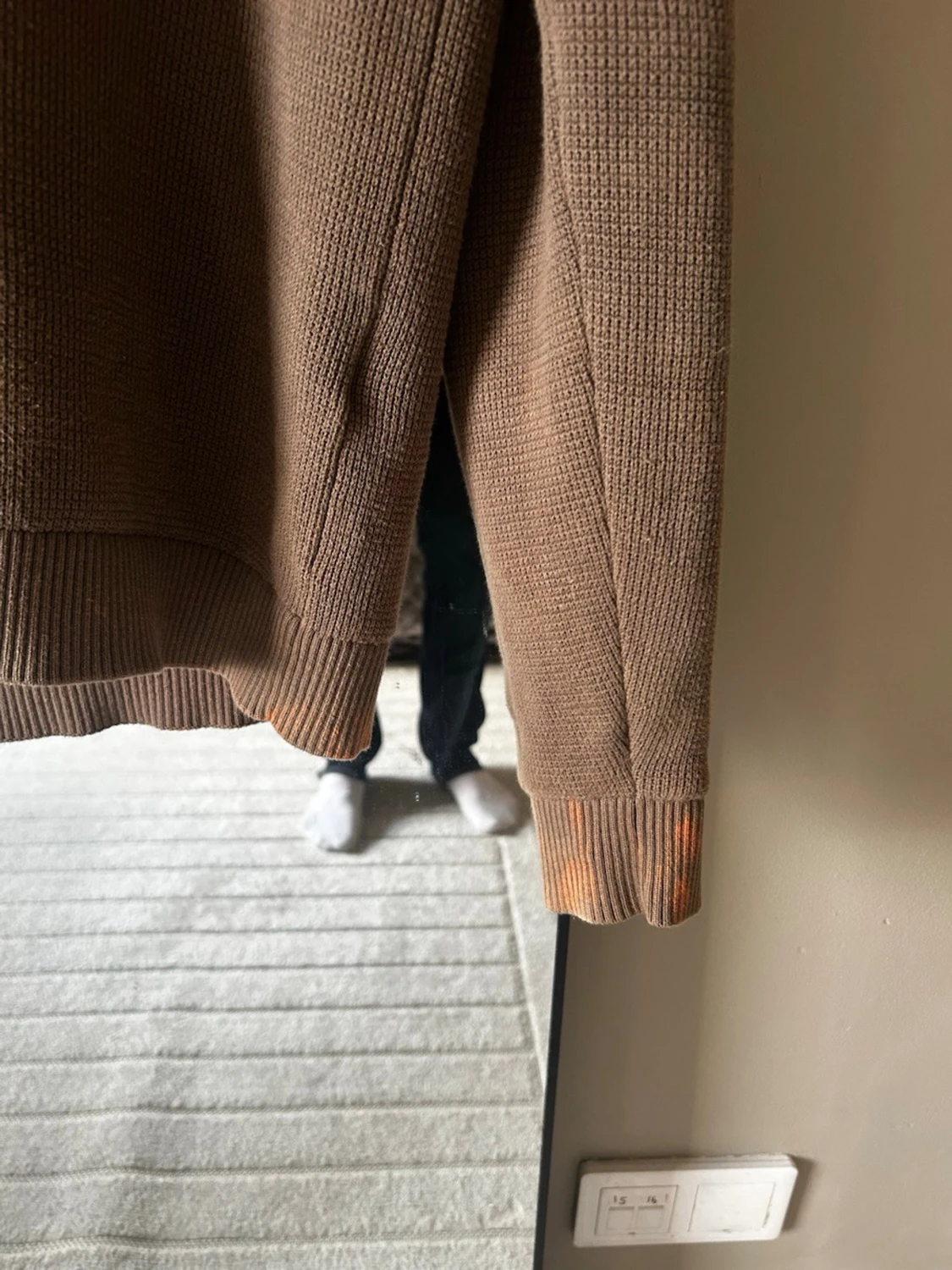 Brun stickad halvzip  - 4