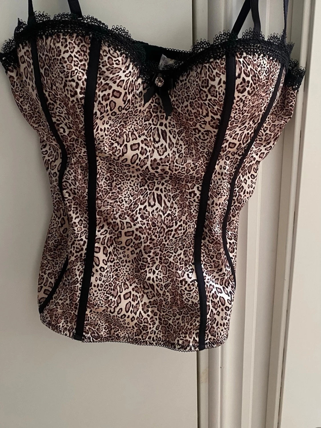 Leopardmönstrad korsett med spets - 1