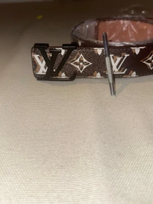 Bälte - Skriv vid intresse 