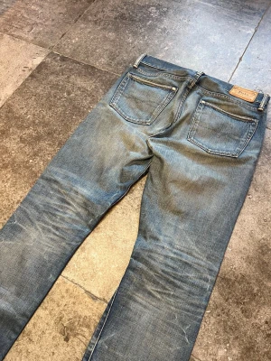 Vintage Slim/Straight Ralph Lauren Jeans - Tja! Nu säljer jag mina riktigt feta RL jeans i strlk 31/32🫡 De är i modellen Sullivan Slim men utifrån erfarenhet brukar RL jeans sitta lite lösare👏tveka inte på att skriva ifall ni har några som helst frågor😉