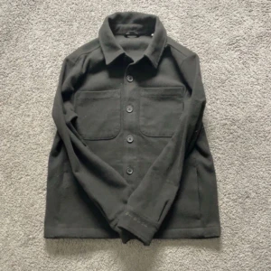 D’once De La Sense - Fet overshirt från D’once de la sens i storlek S skriv vid intresse 