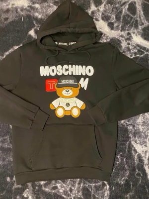Hoodie  - Storlek L 