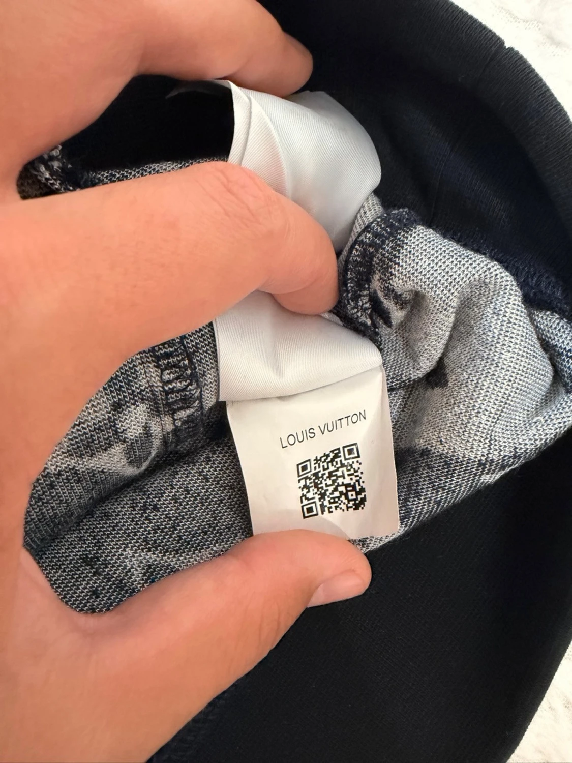  Monogram Hoodie – Ett riktigt statement-plagg 🔥 - 6