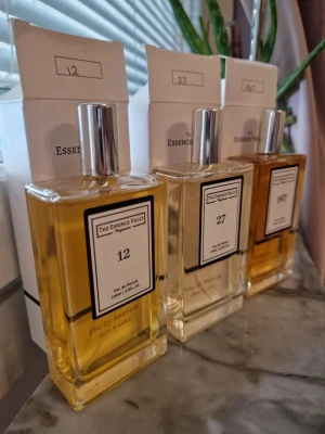 The Essence Vault 12 Eau de Parfum - Säljer dessa 3 supergoda parfymer. Ni ser på bilderna vilka det är:) Dom är nya, har testsprutat endast!🩷 Priset gäller för alla 3. 