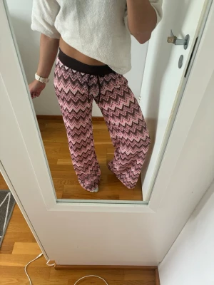Missoni liknande byxor - Säljer New yorker populär byxor. Storlek S. Utmärkt skick. 🤍
