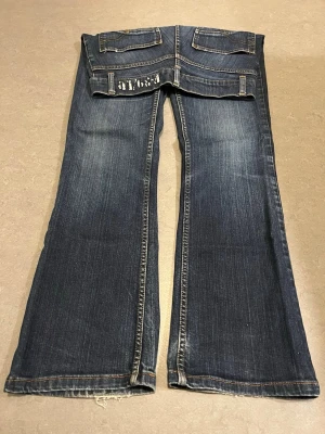 Bootcut - Bootcut jeans 💙storlek 38 men mer 36!