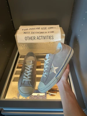 Nya Golden Goose VSTAR2 - Helt Nya Golden Goose VSTAR2 | Storlek 42 | Inga Defekter | Allt OG ingår | Bara att höra av dig vid funderingar👑