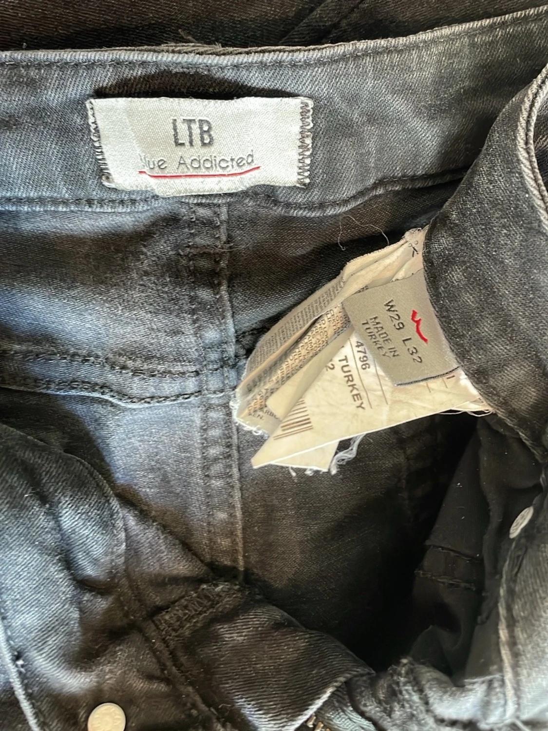 Svarta bootcut jeans - 3