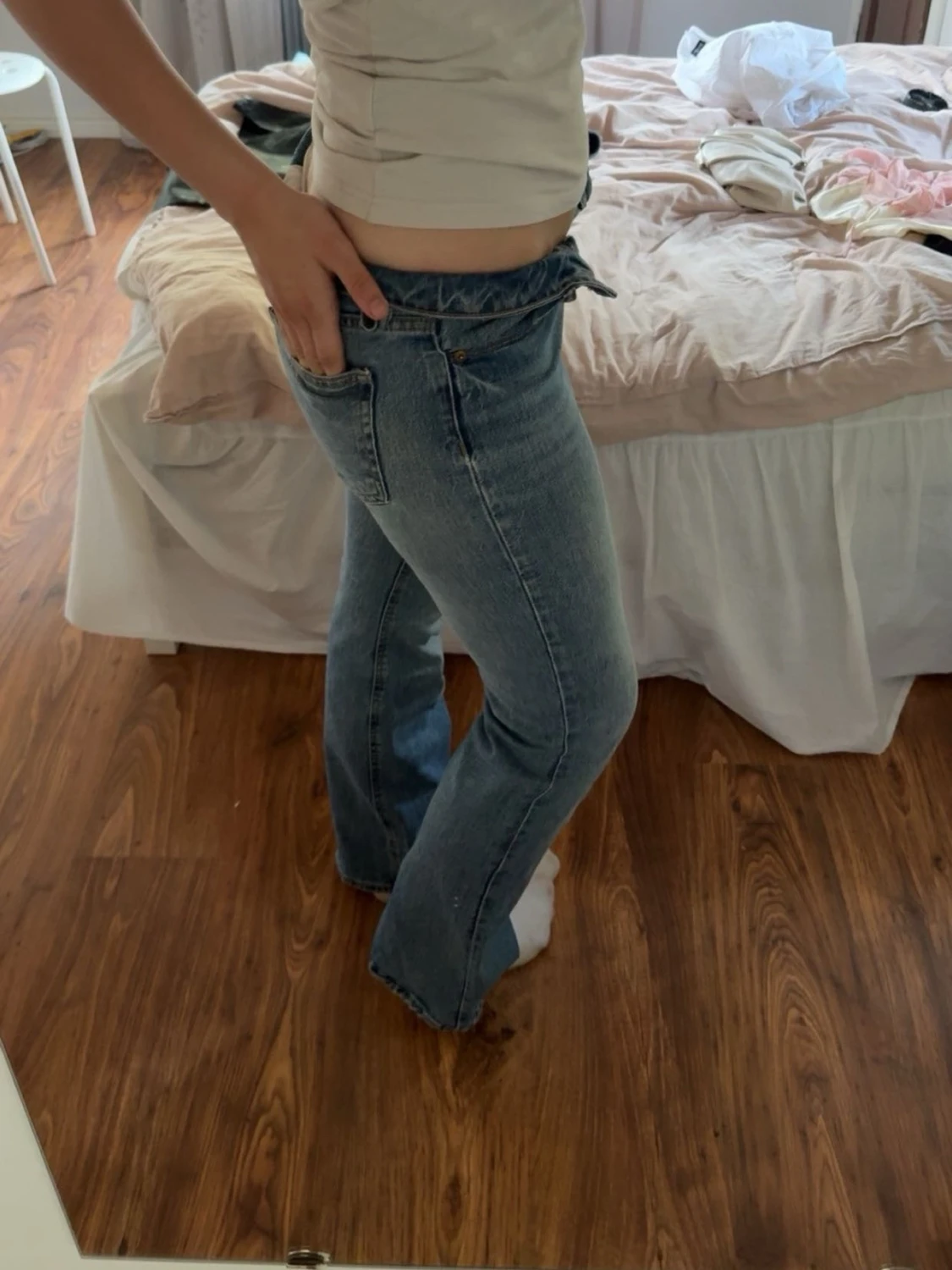 Ljusblå bootcut jeans med låg midja - 1