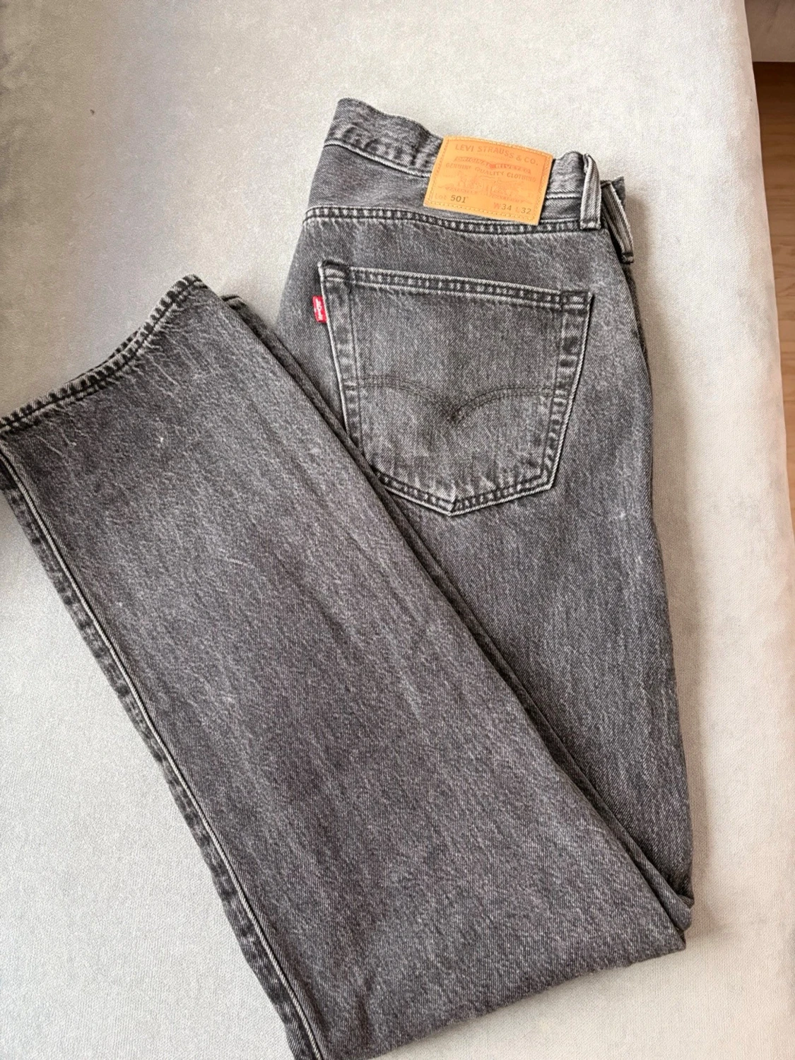 Grå Levi's 501 jeans
