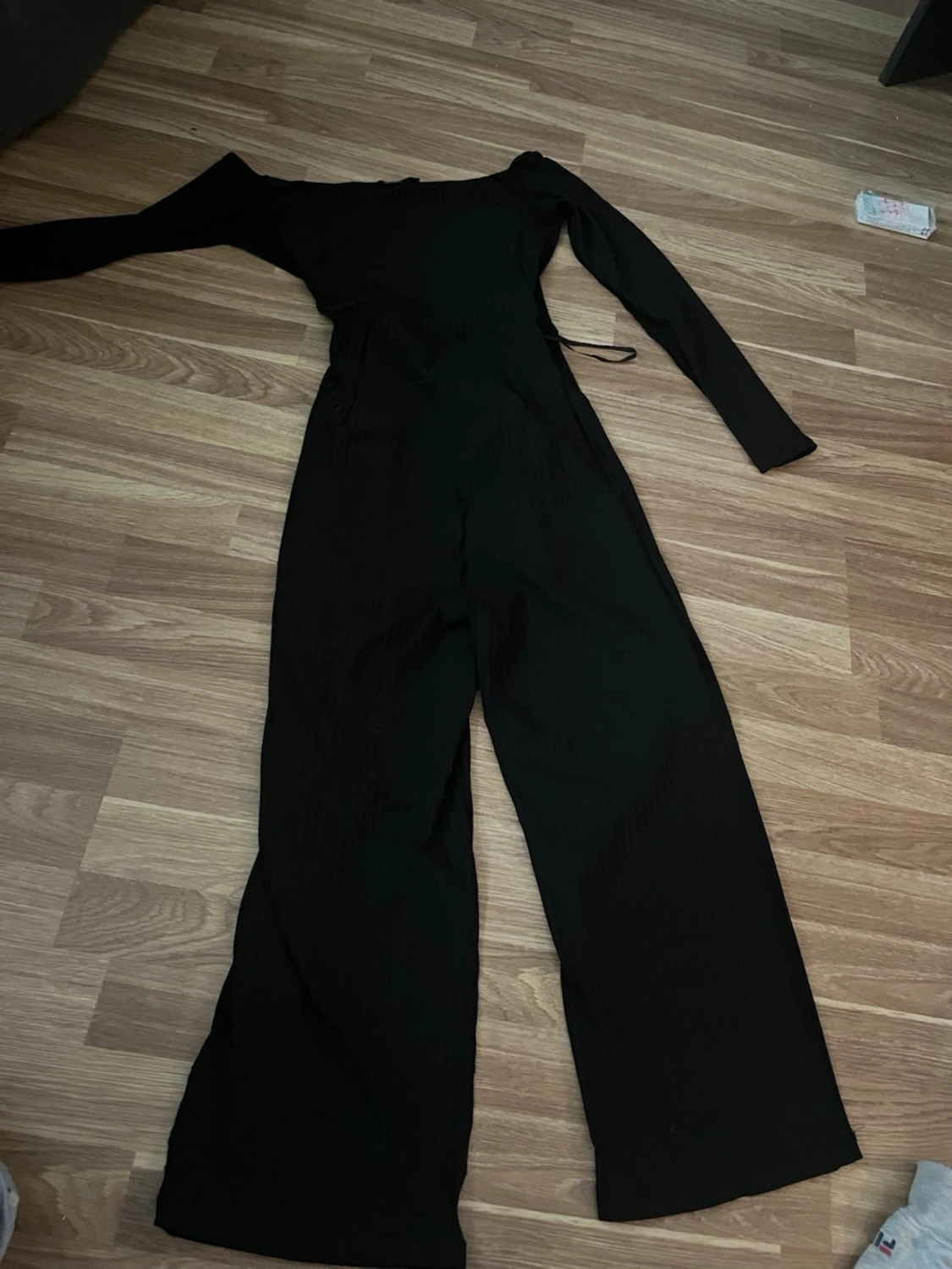 Svart off shoulder jumpsuit
