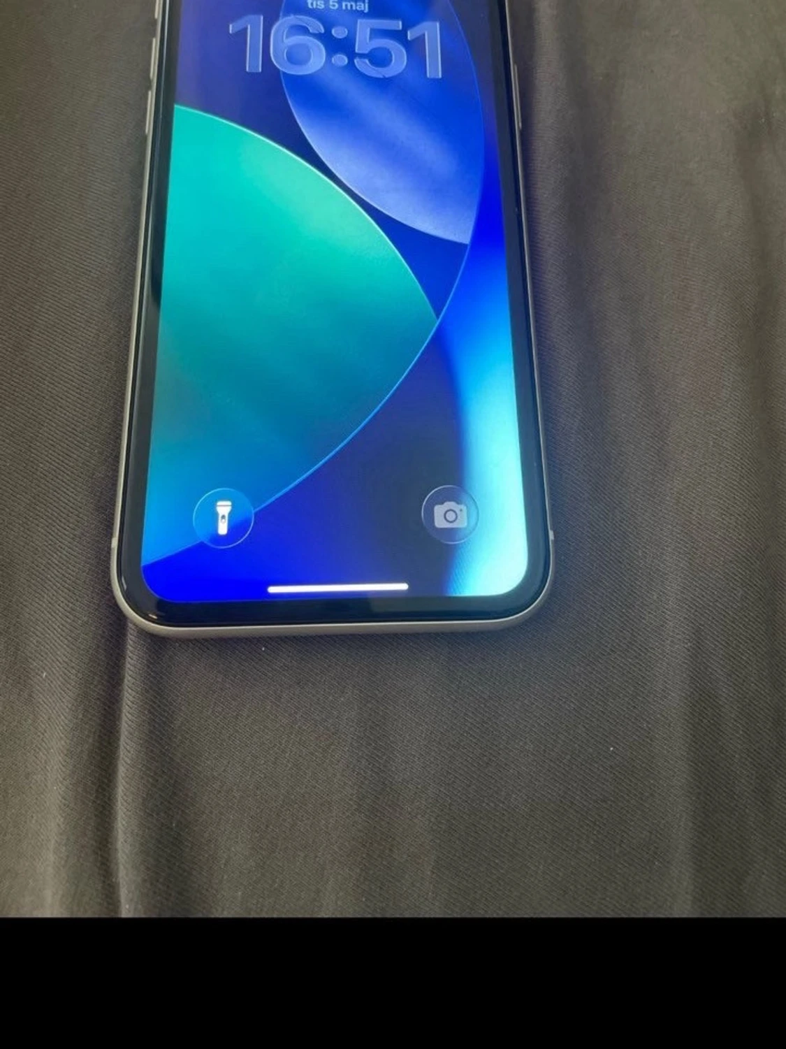 Vit iPhone 11