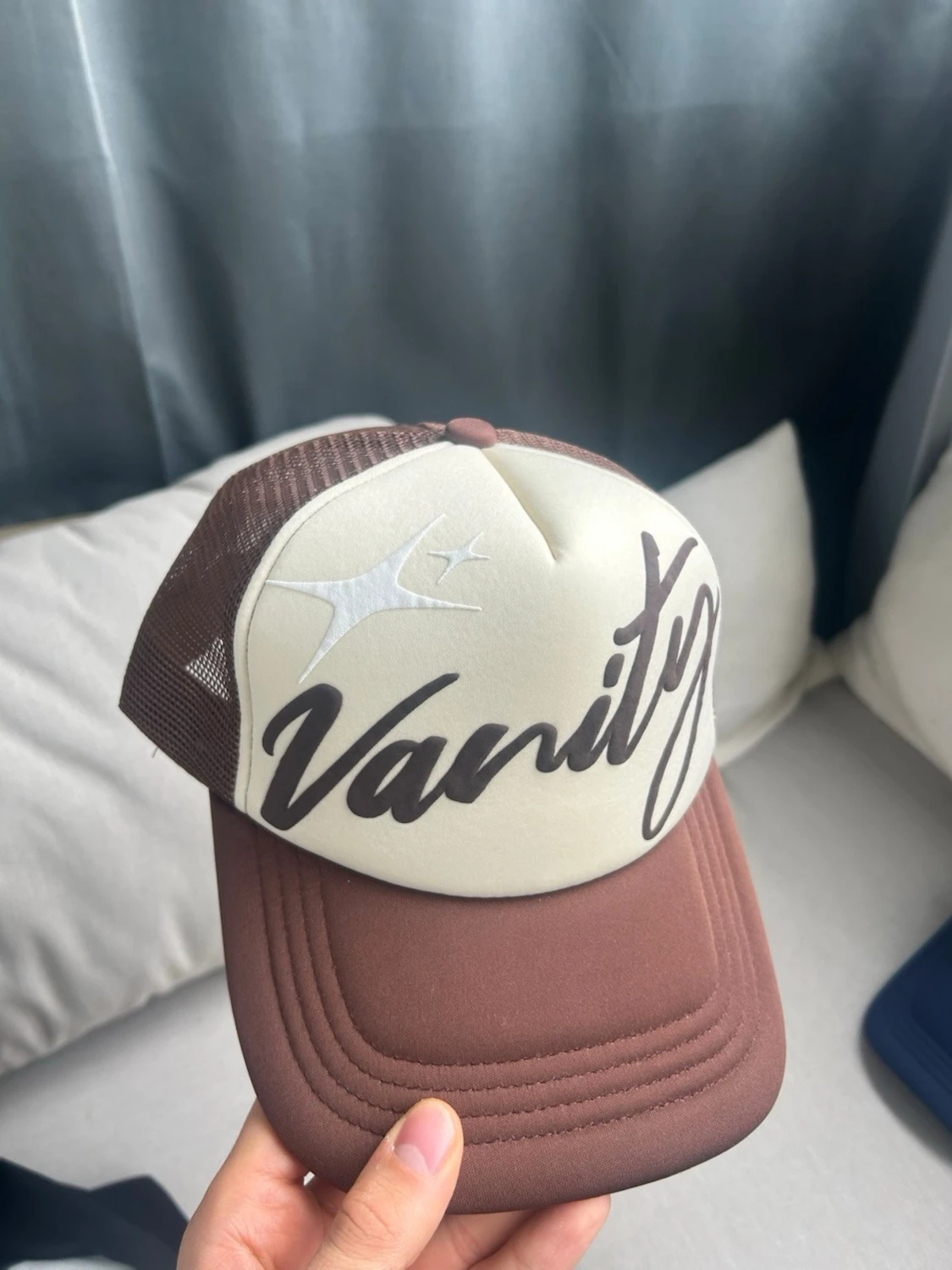 vanitywrld trucker keps - 1