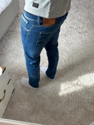 Replay Grover jeans  - Replay Jeans | skick 9/10 | Storlek 30/30 | Pris - 499kr | Modellen är ca 179cm lång | Hör av dig vid minsta fråga eller fundering!!