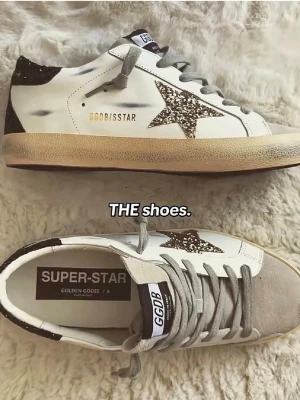 Golden goose super star sneakers  - Storlek 39! Pris kan eventuellt diskuteras något 💗 Använda fåtal gånger så i fint skick❤️
