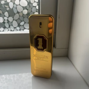 1 million royal - Bra skick, mängd ses på bilder.