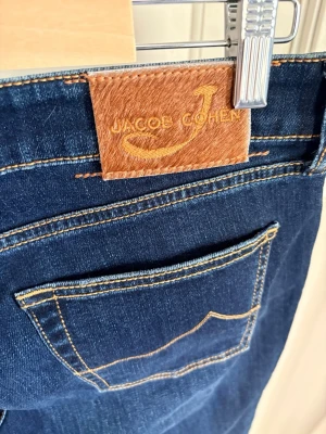 Jacob cohen jeans  - Ett par sjukt feta cohens i storlek 31 sjukt bra skick inga fel alls🤩