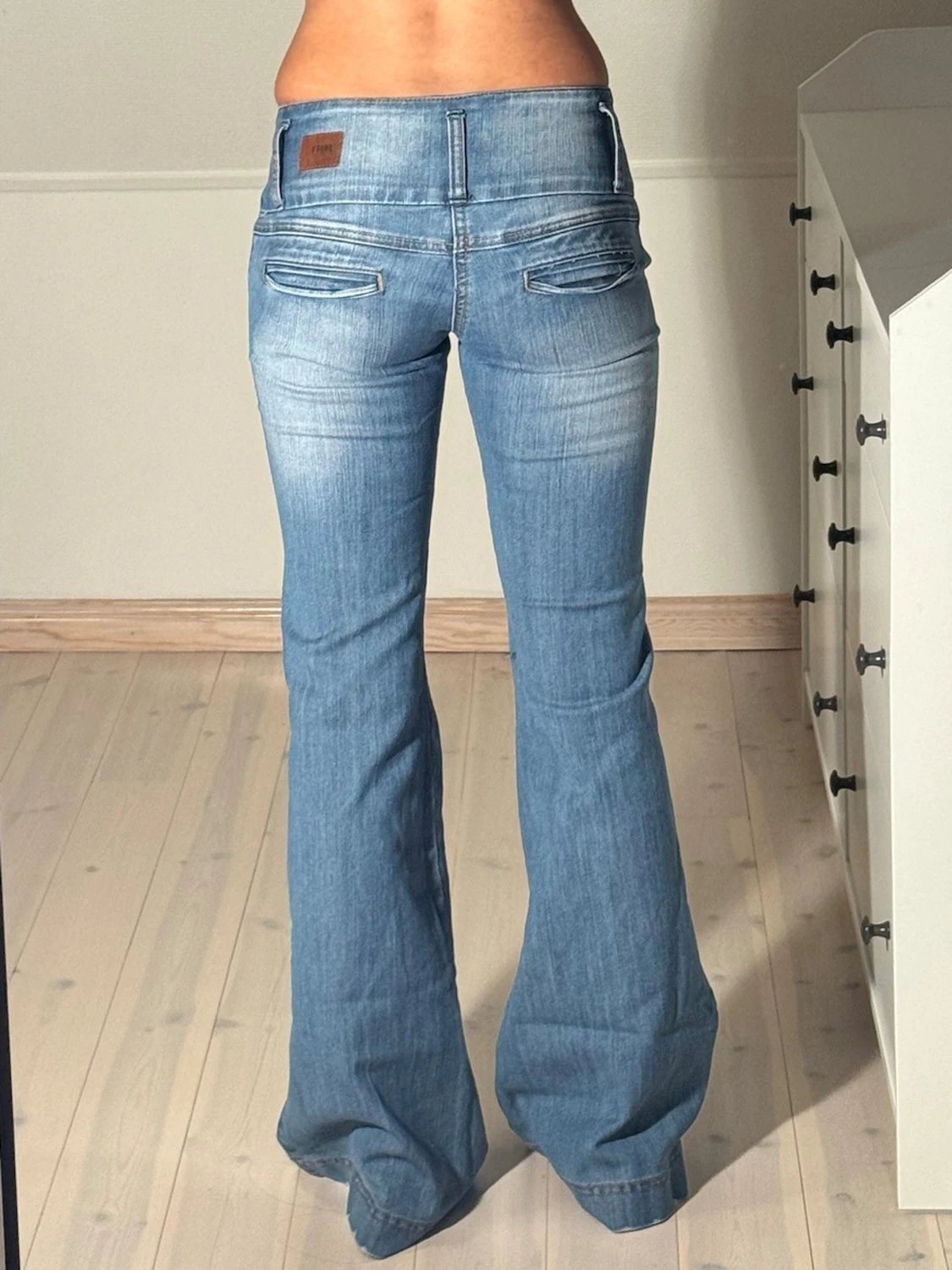 Lågmidjade bootcut jeans  - 3
