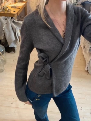 Anna holtblad kofta - SÅÅ snygg