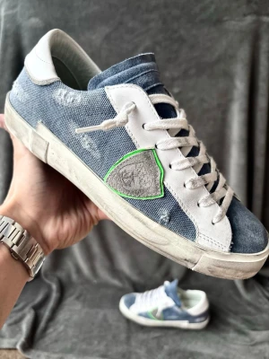 Philippe model psrx skor - Philippe model psrx skor | orginalstorlek: 39, sitter lite större ibland, fråga om innermått vid osäkerhet | ingår: endast skorna 