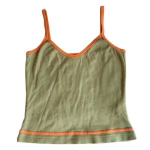 Vintage linne/ topp, y2k/ 2000tal/ 2000s/ 00tal/ cyber - Supersnyggt olivgrönt/orange vintage linne i 2000tals stil! (Obs! Linnet är en aning nopprigt)