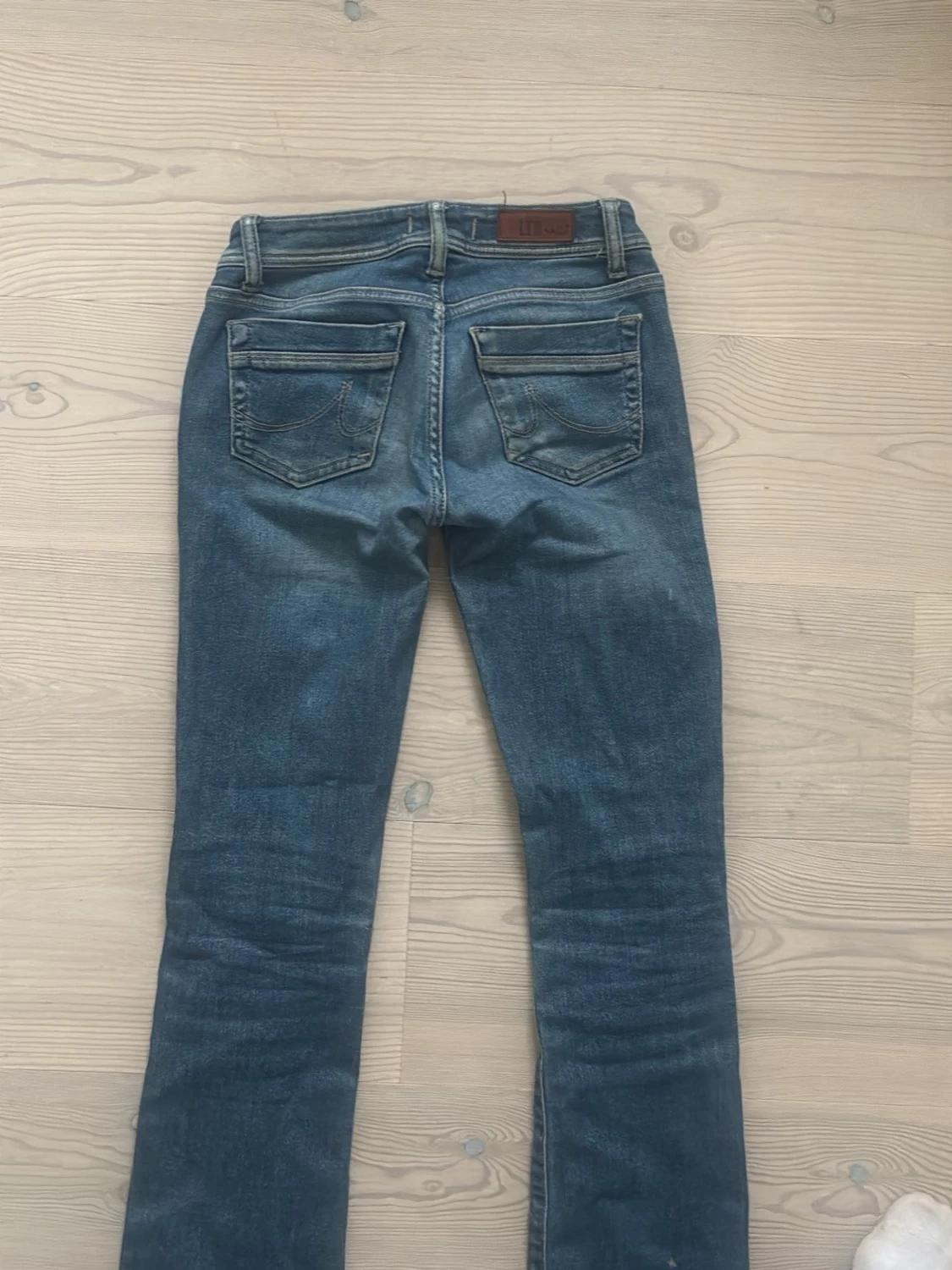 Blå bootcut jeans från LTB - 1