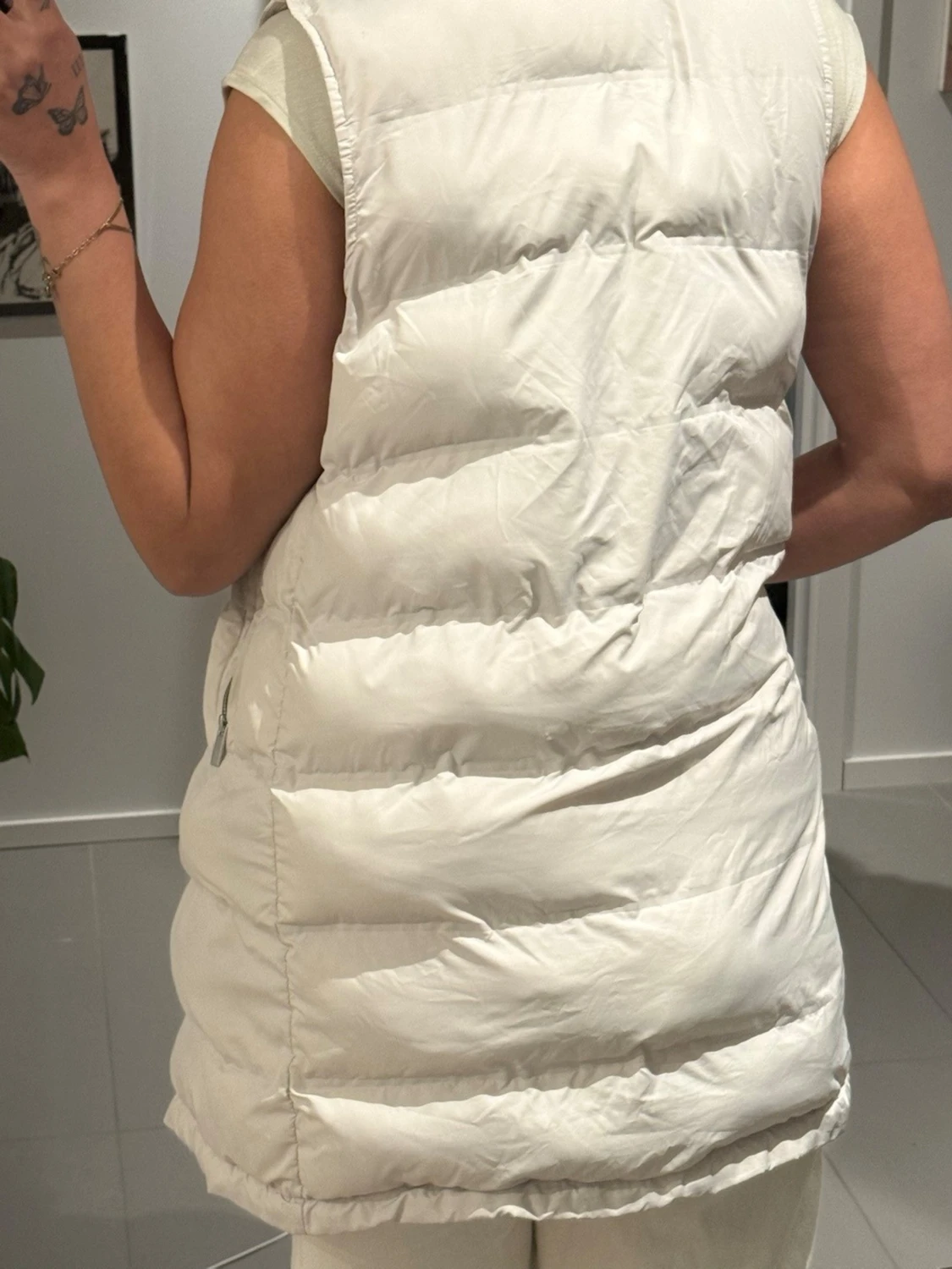 Vit lång dunväst med huva - 1