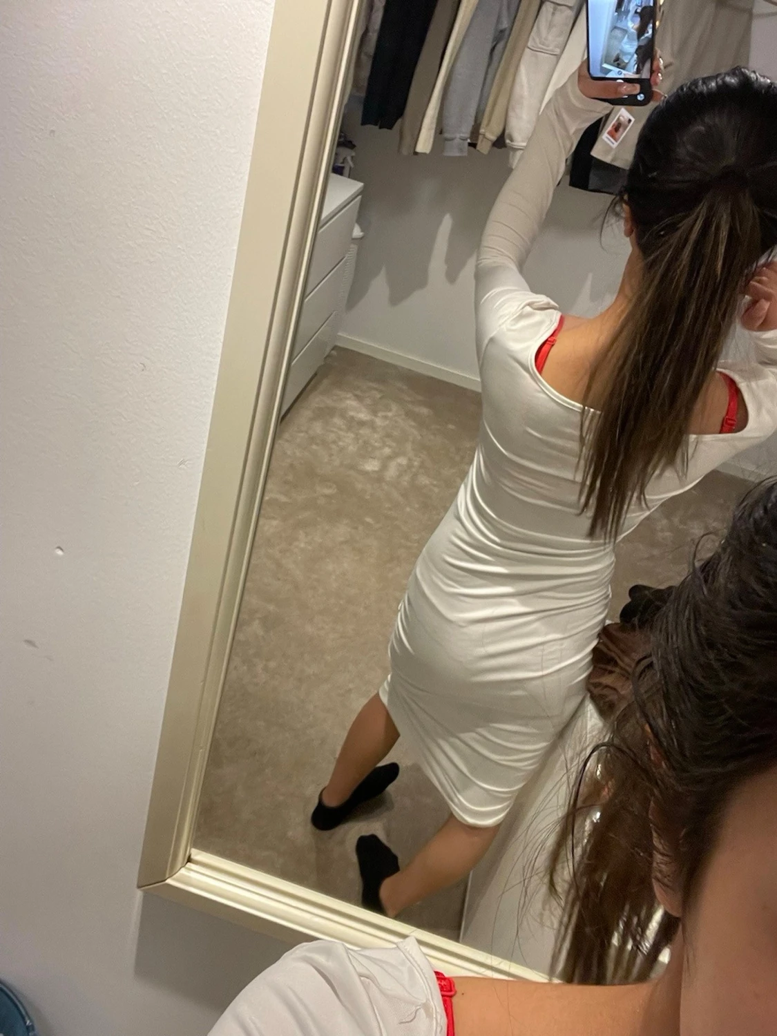 Vit långärmad midiklänning - 1