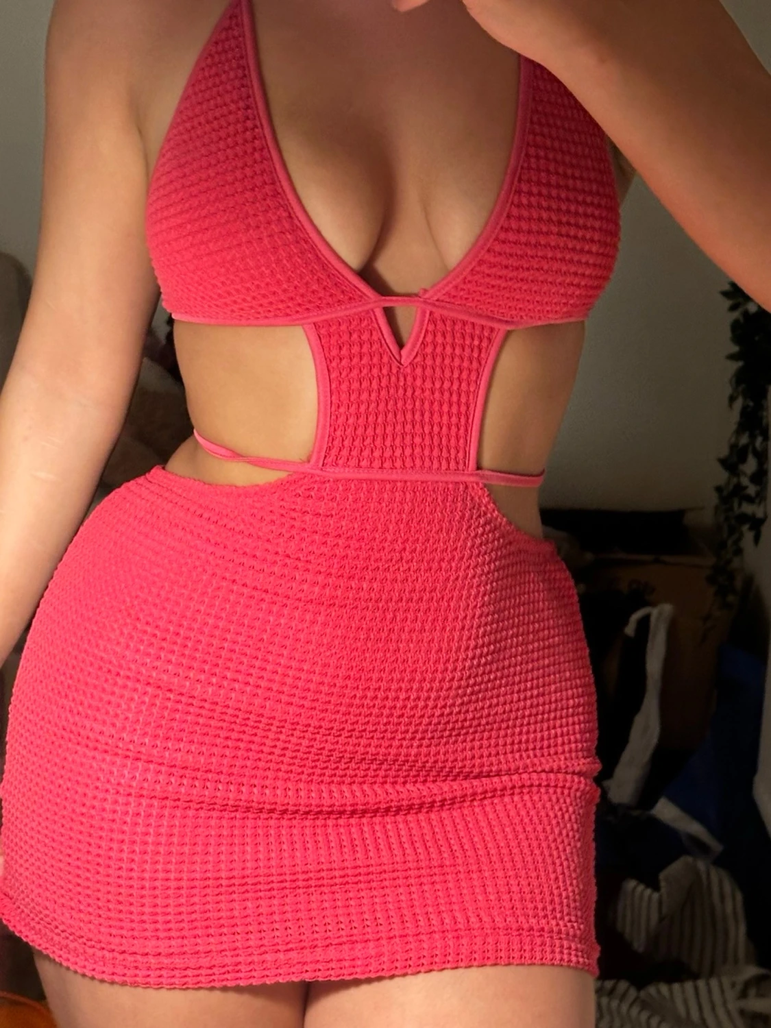 Rosa stickad kortklänning med snörning