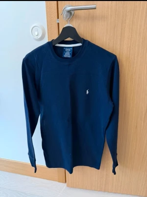 Mörkblå långärmad tröja Polo Ralph Lauren - Ny aldrig använd Storlek S 