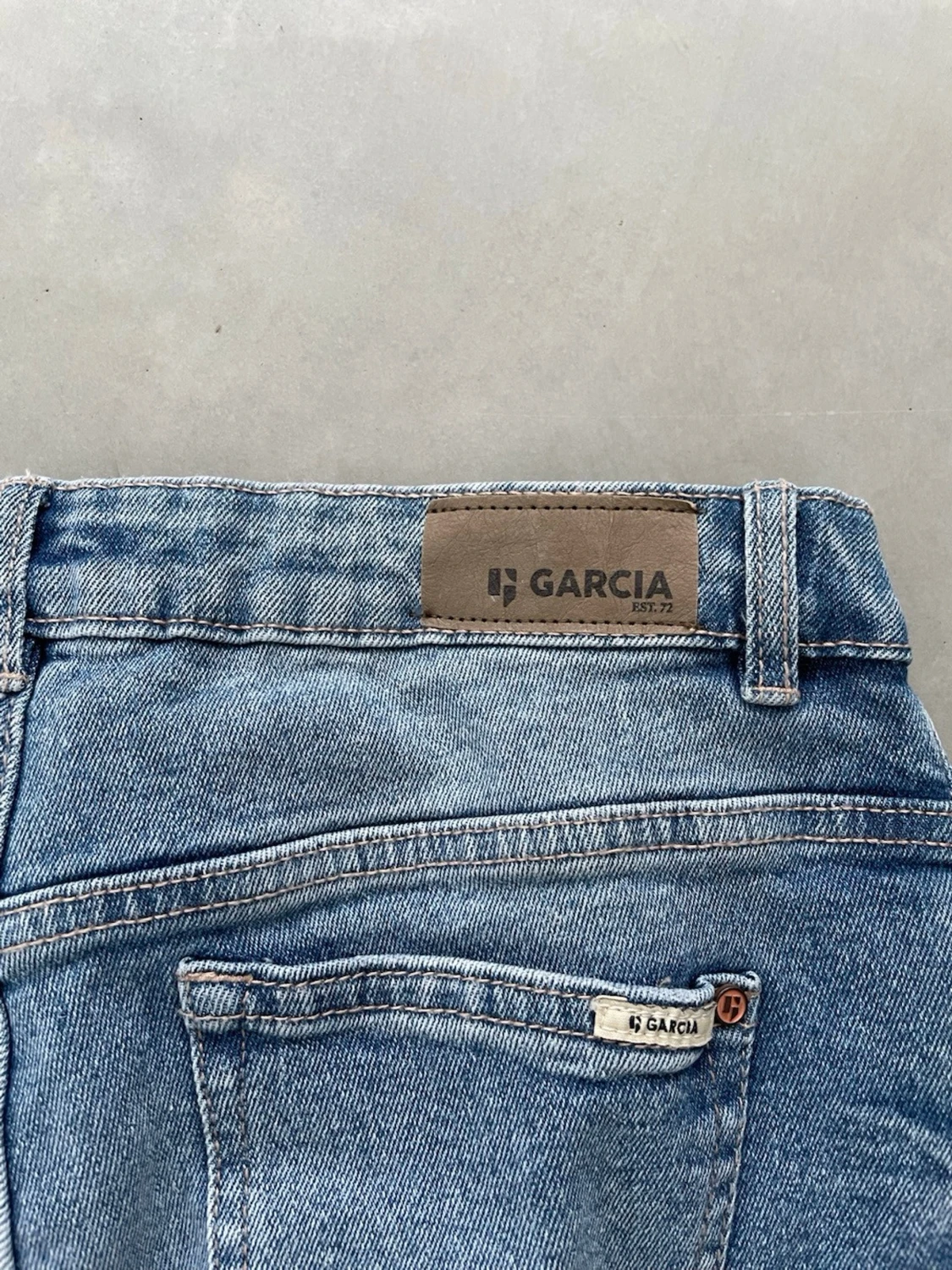 Blå raka jeans från Garcia - 2