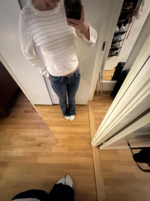 Stickad hm tröja - Jättefin stickad tröja från hm i strl xs använd endast en gång säljer för att den inte används💕