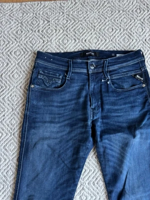 Replay Anbass jeans - Replay jeans - Modell: Anbass - Storlek: W31/L32 - skick: 9/10 - Nypris runt 2000kr 