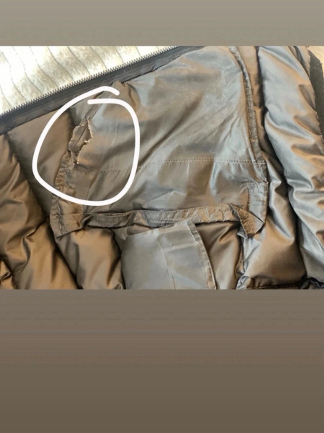 Svart dunjacka från Colmar - 2